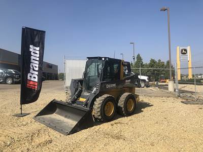 John Deere 324G Skid Steer