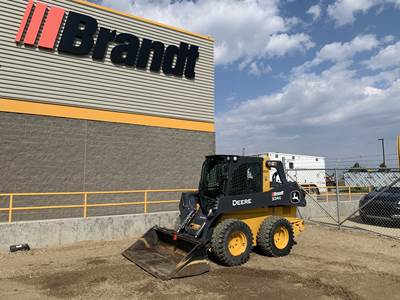John Deere 324G Skid Steer