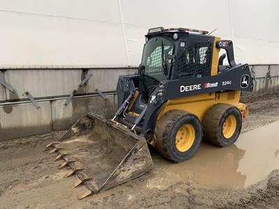 John Deere 324G Track Skid Steer