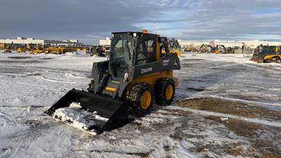 John Deere 324G Skid Steer