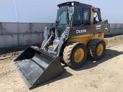 John Deere 324G Track Skid Steer