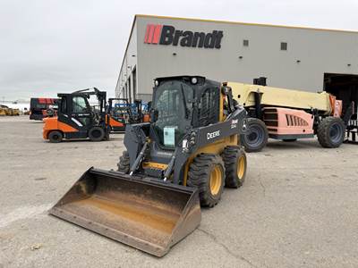 John Deere 324G Skid Steer