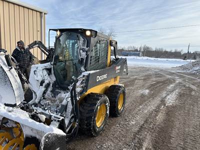John Deere 324G Track Skid Steer