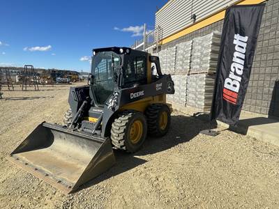 John Deere 324G Track Skid Steer