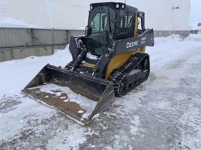 John Deere 325G Skid Steer