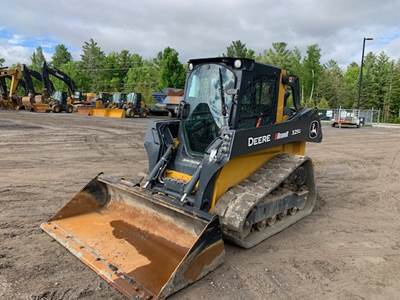 John Deere 325G Skid Steer