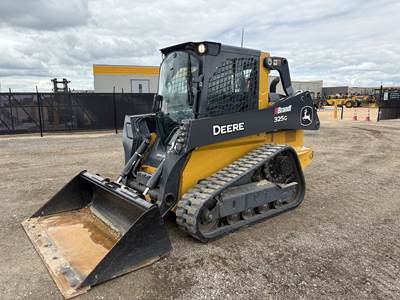 John Deere 325G Skid Steer