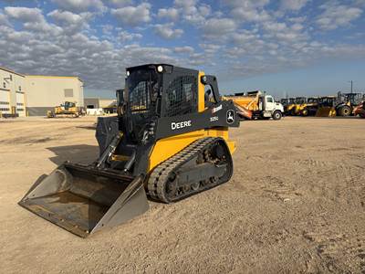 John Deere 325G Skid Steer
