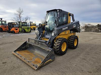 John Deere 330G Skid Steer