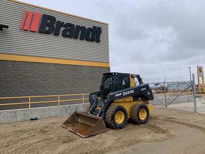 John Deere 330G Skid Steer