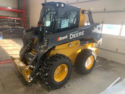 John Deere 330G Skid Steer
