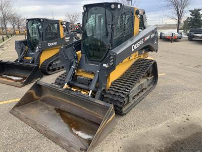 John Deere 331G Skid Steer