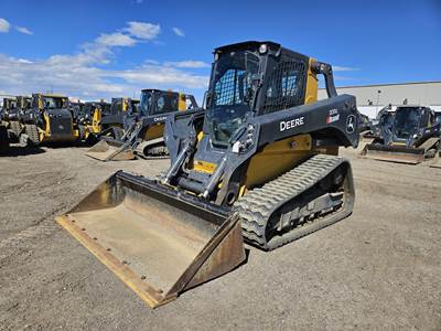John Deere 331G Skid Steer