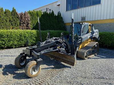 John Deere 331G Skid Steer