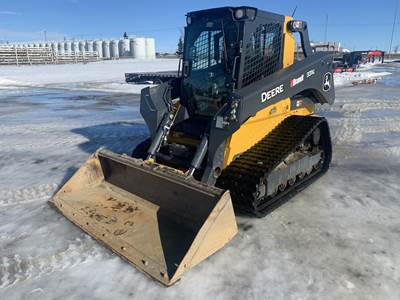 John Deere 331G Skid Steer