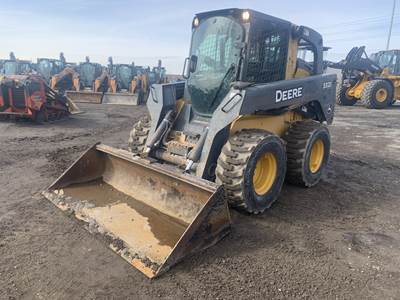 John Deere 332E Skid Steer