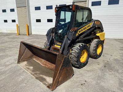 New Holland L220 Skid Steer