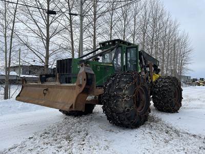 John Deere 848H Wheeled Grapple Skidder