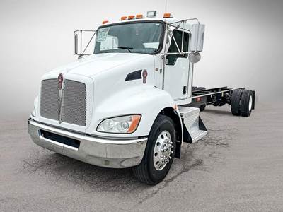 Kenworth T370 Sleeper Semi Truck - 7260HP