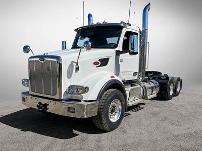 Peterbilt 567 Sleeper Semi Truck - Paccar 510HP