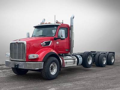 Peterbilt 567 Sleeper Semi Truck - 500HP