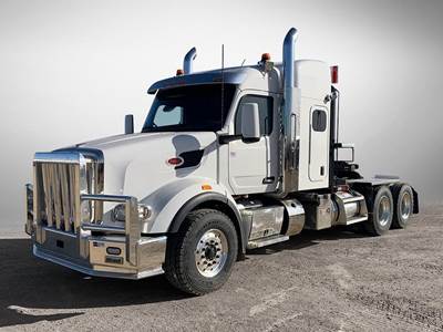 Peterbilt 567 Sleeper Semi Truck - 58" Mid Roof Sleeper, 565HP