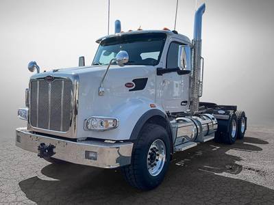 Peterbilt 567 Sleeper Semi Truck - 510HP