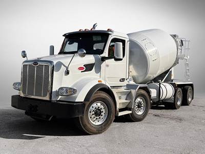 Peterbilt 567 Sleeper Semi Truck - 455HP