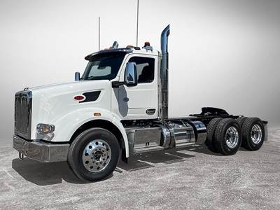 Peterbilt 567 Sleeper Semi Truck - 510HP