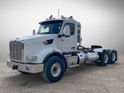 Peterbilt 567 Sleeper Semi Truck - 565HP