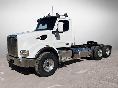 Peterbilt 567 Sleeper Semi Truck - 565HP