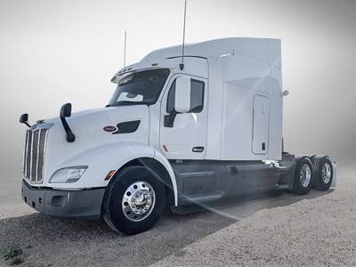 Peterbilt 579 Sleeper Semi Truck - Paccar 380HP