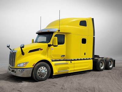 Peterbilt 579 Sleeper Semi Truck - 450HP