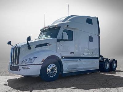 Peterbilt 579 Sleeper Semi Truck - 80" Raised Roof Sleeper, Paccar 510HP