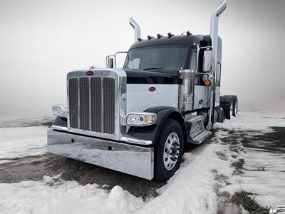 Peterbilt 589 Sleeper Semi Truck - Cummins 605HP