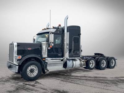 Peterbilt 589 Sleeper Semi Truck - Cummins 565HP