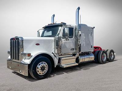 Peterbilt 589 Sleeper Semi Truck - Cummins 605HP