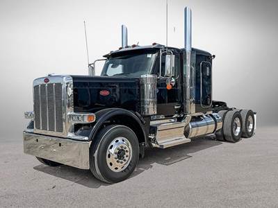 Peterbilt 589 Sleeper Semi Truck - Cummins 565HP