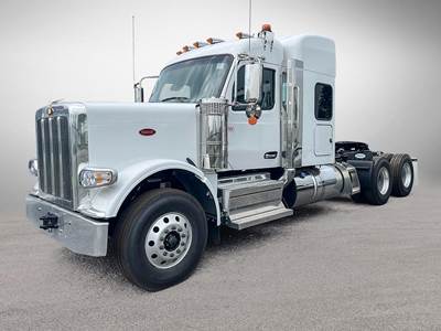 Peterbilt 589 Sleeper Semi Truck - 500HP