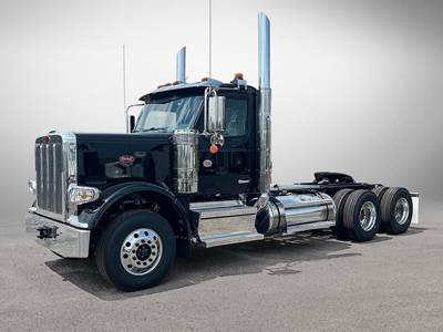 Peterbilt 589 Sleeper Semi Truck - Cummins 500HP