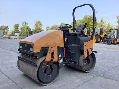 Case DV45 Smooth Drum Roller Compactor
