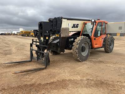 JLG 1055 Telehandler