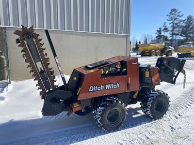 Ditch Witch 410SX Trencher