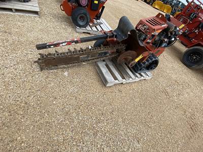 Ditch Witch RT24 Trencher