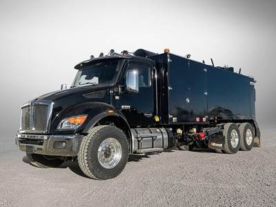 Kenworth T480 Tandem Axle Vacuum Truck - Paccar, 360HP