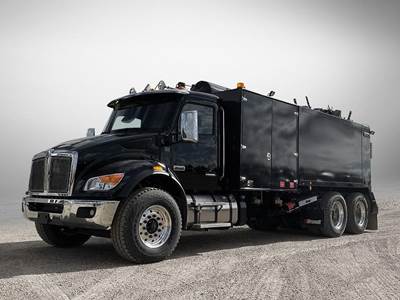 Kenworth T480 Tandem Axle Vacuum Truck - 360HP