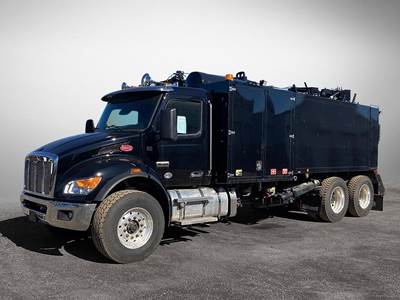 Peterbilt 548 Tandem Axle Vacuum Truck - Paccar, 360HP