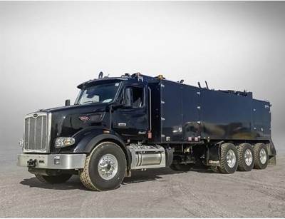 Peterbilt 567 Vacuum Truck - 510HP