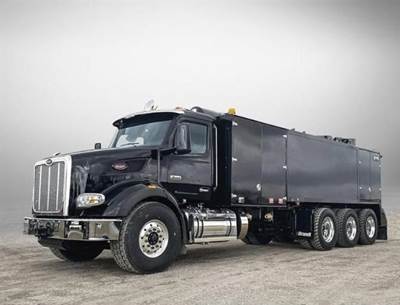 Peterbilt 567 Vacuum Truck - 510HP
