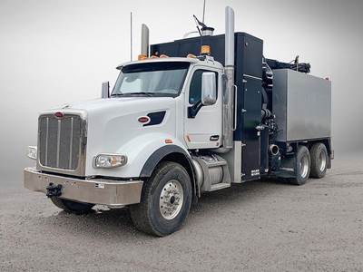 Peterbilt 567 Tandem Axle Vacuum Truck